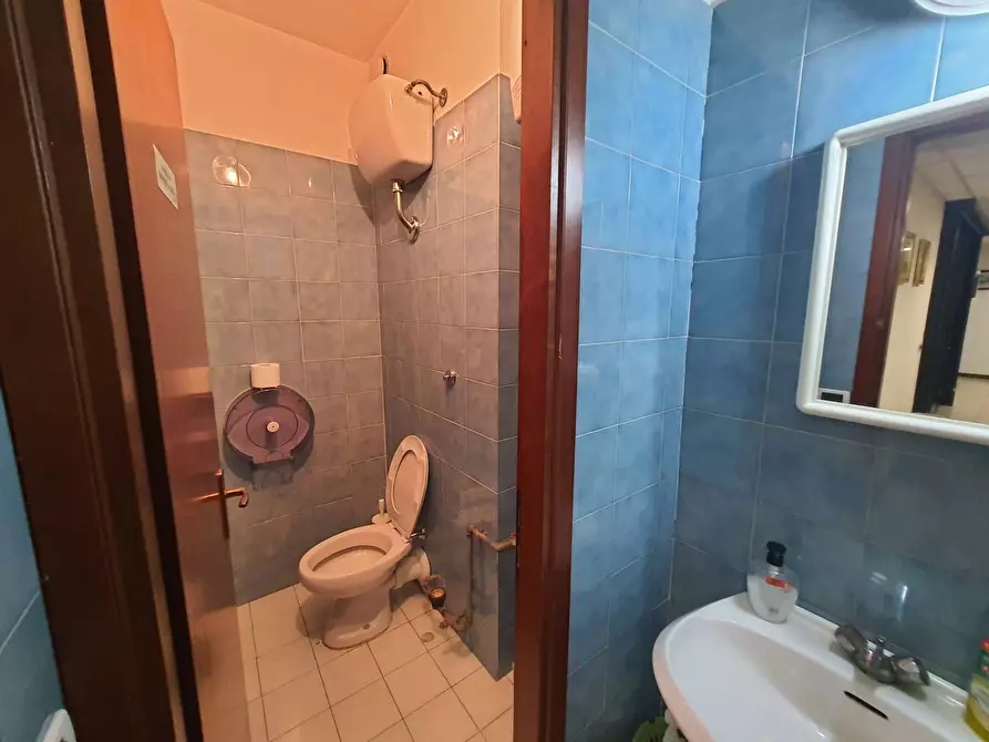 Immagine 38 di Appartamento in vendita  in Viale Giorgio Morandi 199 a Roma