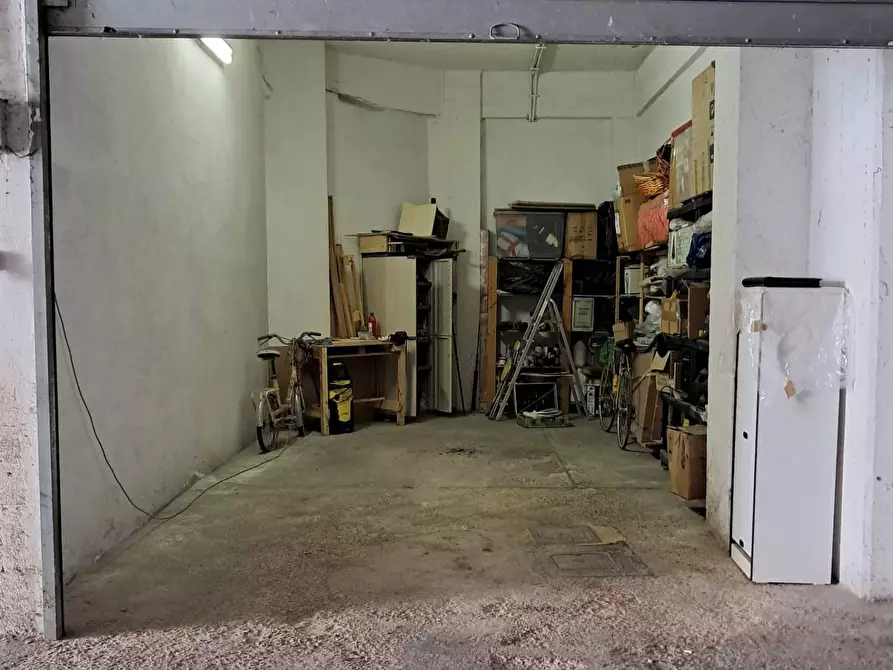 Immagine 7 di Box auto in vendita  in Via dei Giardinetti 33 a Roma