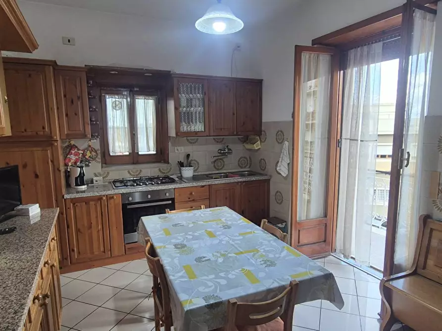 Immagine 6 di Appartamento in vendita  in Via Acate 17 a Roma