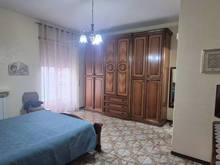 Immagine 11 di Appartamento in vendita  in Via Acate 17 a Roma