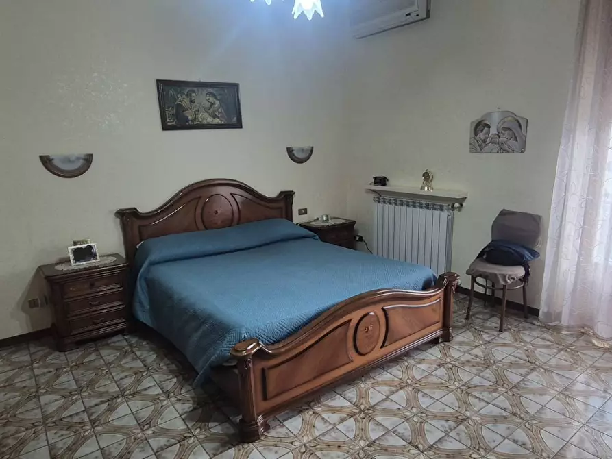 Immagine 12 di Appartamento in vendita  in Via Acate 17 a Roma