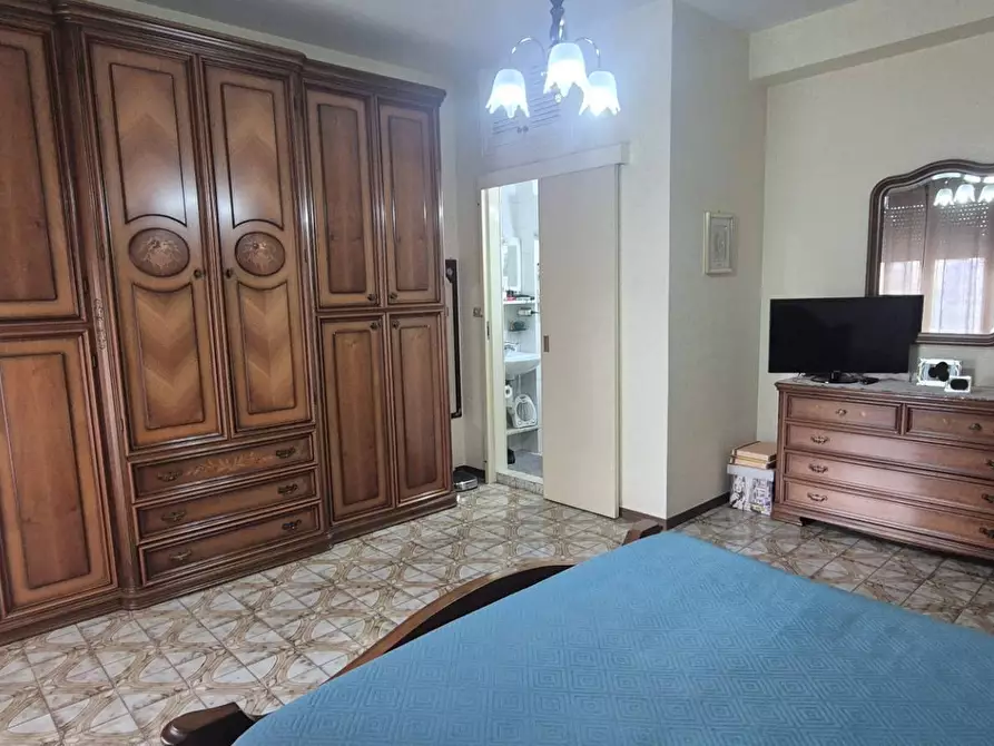 Immagine 14 di Appartamento in vendita  in Via Acate 17 a Roma