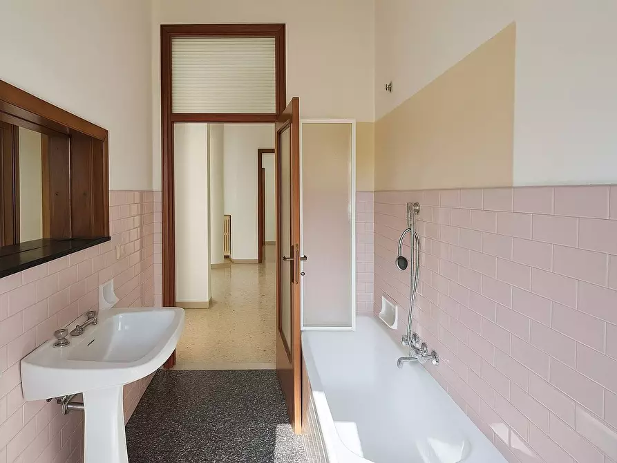 Immagine 23 di Casa indipendente in vendita  in via cassia aurelia prima 9 a Chiusi