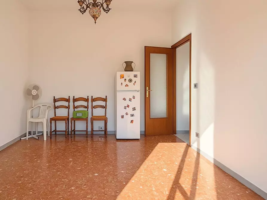 Immagine 10 di Appartamento in vendita  in VIA DEI GIARDINETTI 188 a Roma