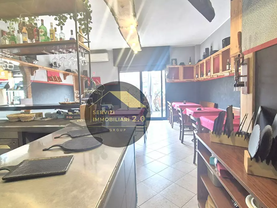 Immagine 7 di Attività commerciale in vendita  in Via Basico' 23 a Roma