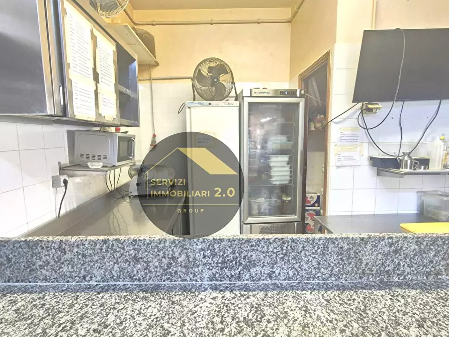 Immagine 11 di Attività commerciale in vendita  in Via Basico' 23 a Roma