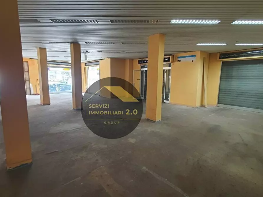 Immagine 17 di Locale commerciale in affitto  in via del fosso di santa maura 136A a Roma