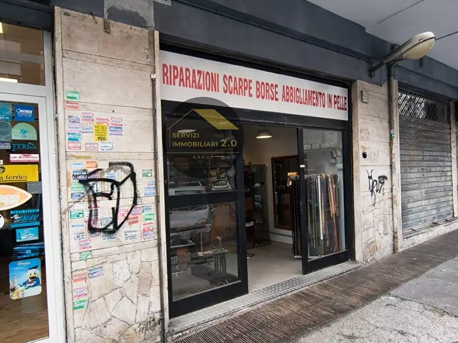 Immagine 6 di Locale commerciale in vendita  in Via Marco Celio Rufo 35 a Roma