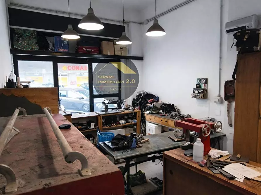 Immagine 7 di Locale commerciale in vendita  in Via Marco Celio Rufo 35 a Roma