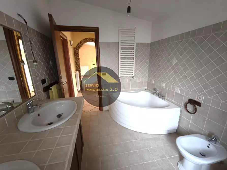 Immagine 41 di Appartamento in vendita  in via valle berta 65 a Agosta