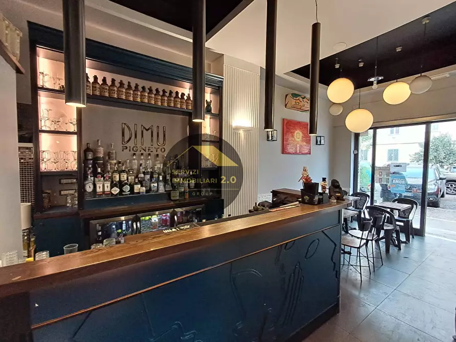 Immagine 2 di Attività commerciale in vendita  in Via Alberto Da Giussano 76 a Roma