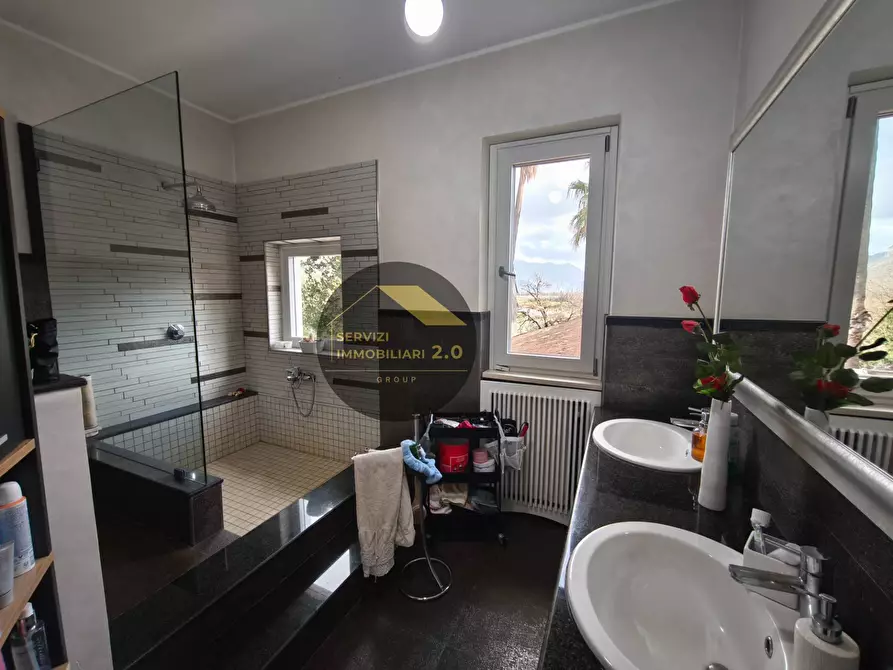 Immagine 26 di Villa in vendita  in via corana 84 a Cisterna Di Latina