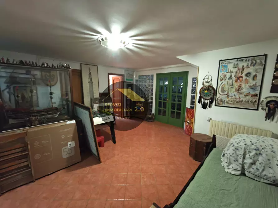 Immagine 39 di Villa in vendita  in via corana 84 a Cisterna Di Latina