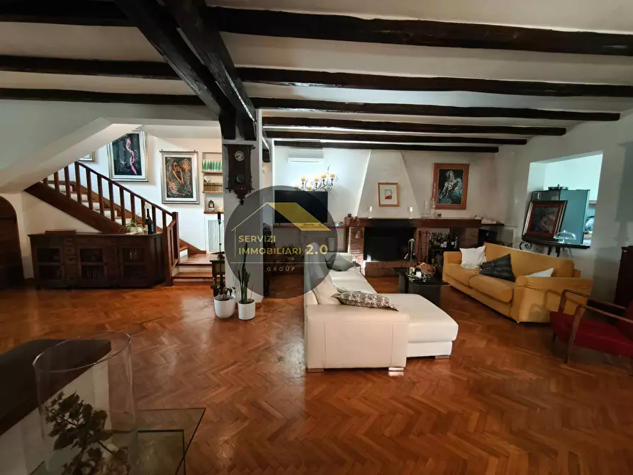 Immagine 10 di Villa in vendita  in via corana 84 a Cisterna Di Latina