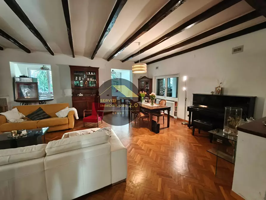 Immagine 9 di Villa in vendita  in via corana 84 a Cisterna Di Latina