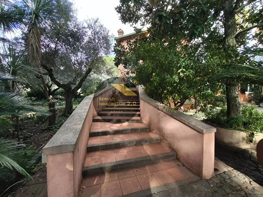 Immagine 42 di Villa in vendita  in via corana 84 a Cisterna Di Latina