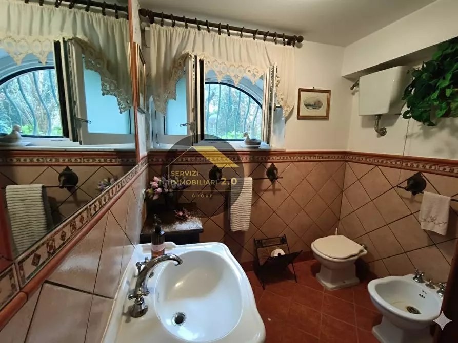 Immagine 56 di Villa in vendita  in via corana 84 a Cisterna Di Latina