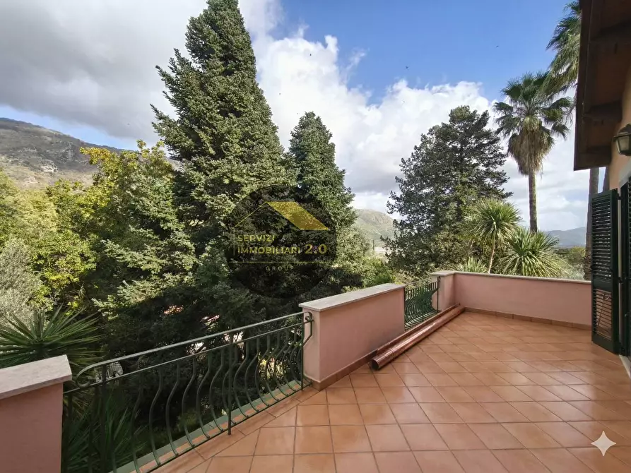 Immagine 61 di Villa in vendita  in via corana 84 a Cisterna Di Latina