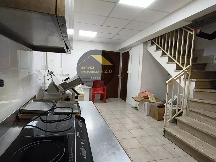 Immagine 25 di Locale commerciale in vendita  in Via della Tenuta di Torrenova 38 a Roma