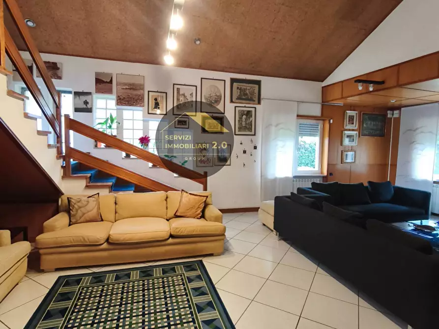 Immagine 12 di Villa in vendita  in Via Pecile 18 a Tivoli