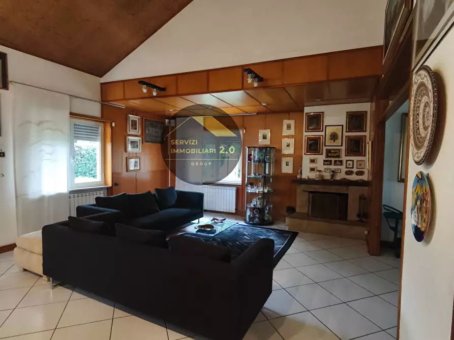 Immagine 13 di Villa in vendita  in Via Pecile 18 a Tivoli