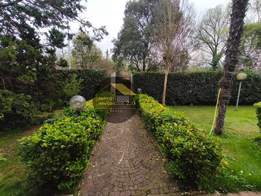 Immagine 64 di Villa in vendita  in Via Pecile 18 a Tivoli