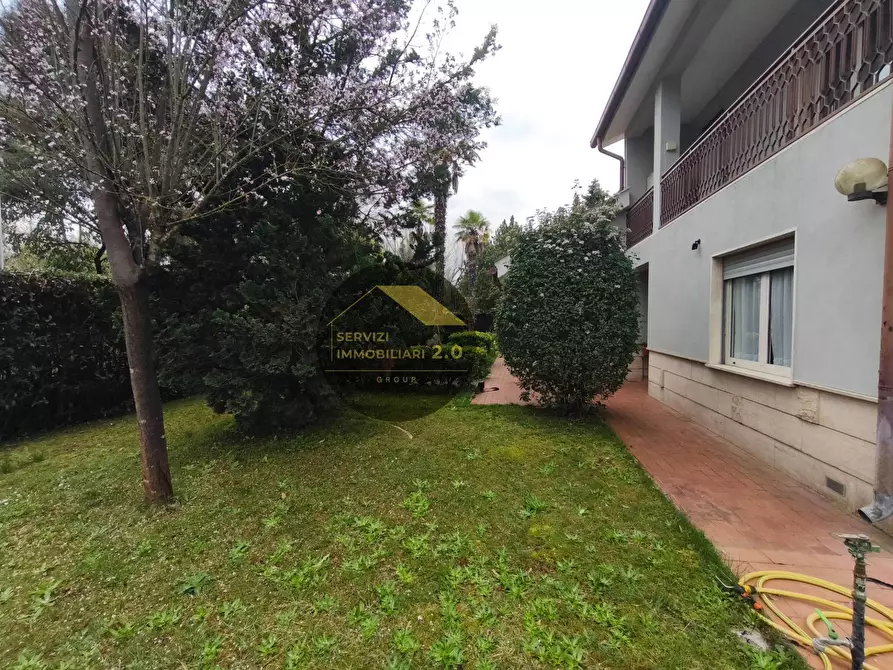 Immagine 68 di Villa in vendita  in Via Pecile 18 a Tivoli