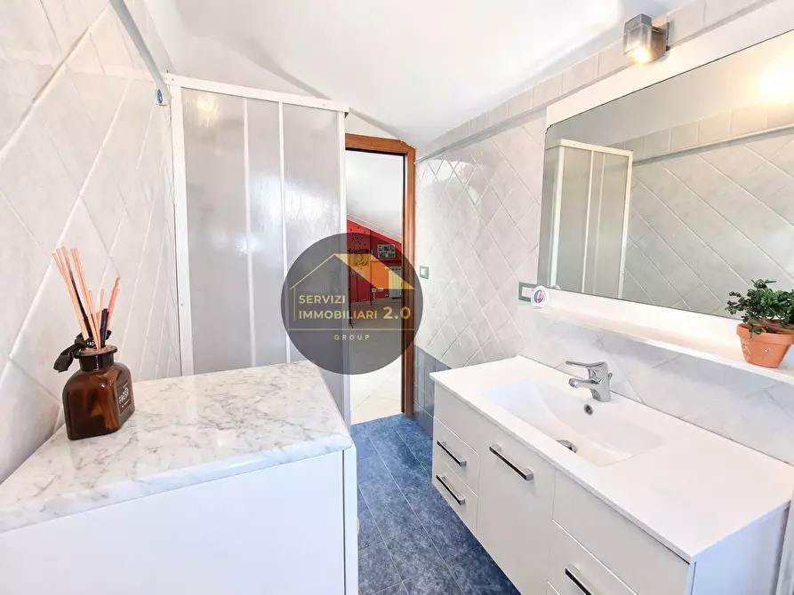 Immagine 11 di Appartamento in vendita  in Via Signiola 9 a Roma