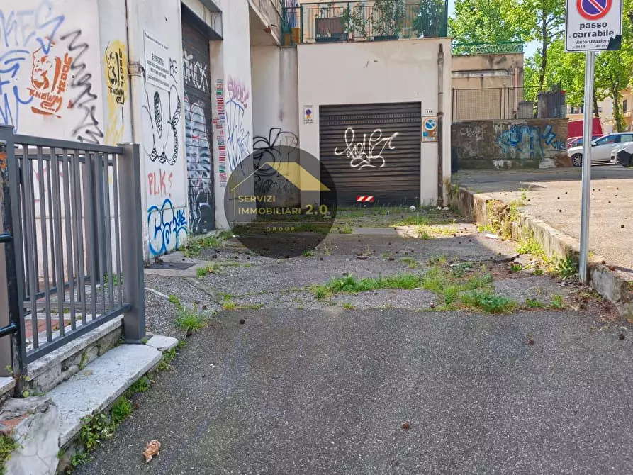 Immagine 2 di Box auto in vendita  in Via dei Gelsi 118 a Roma