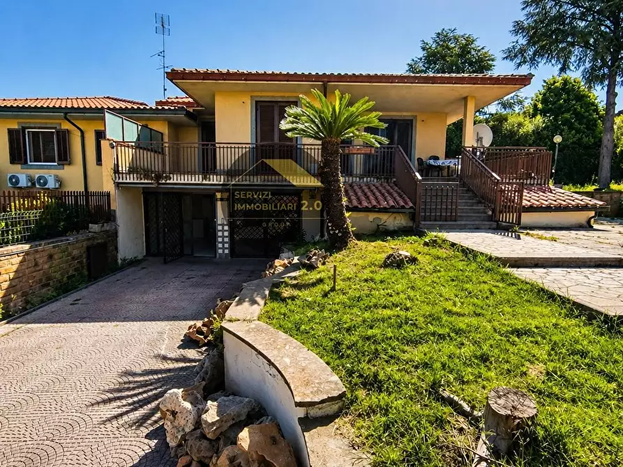 Immagine 4 di Villa in vendita  in via di salè 19 a Frascati