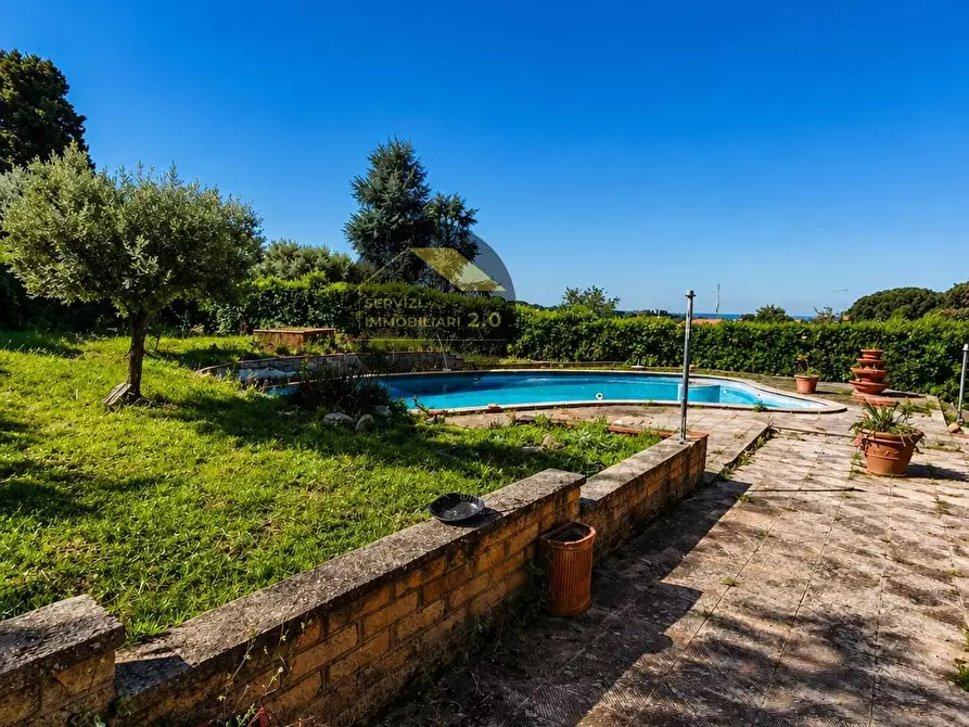 Immagine 8 di Villa in vendita  in via di salè 19 a Frascati
