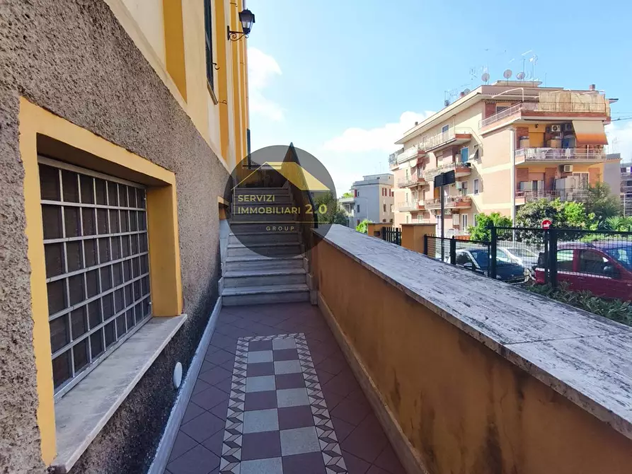 Immagine 10 di Appartamento in vendita  in via dei Glicini 131 a Roma
