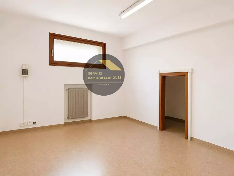 Immagine 10 di Appartamento in vendita  in via luigi zambarelli 24 a Frascati