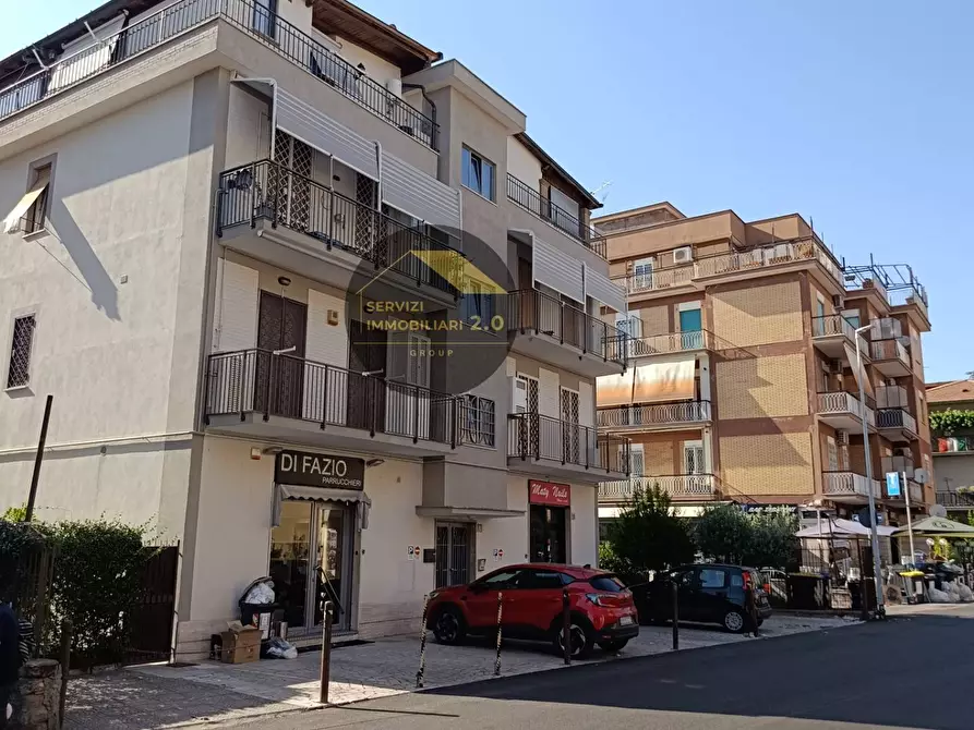 Immagine 1 di Box auto in vendita  in Via Tommaso Piroli 1 a Roma