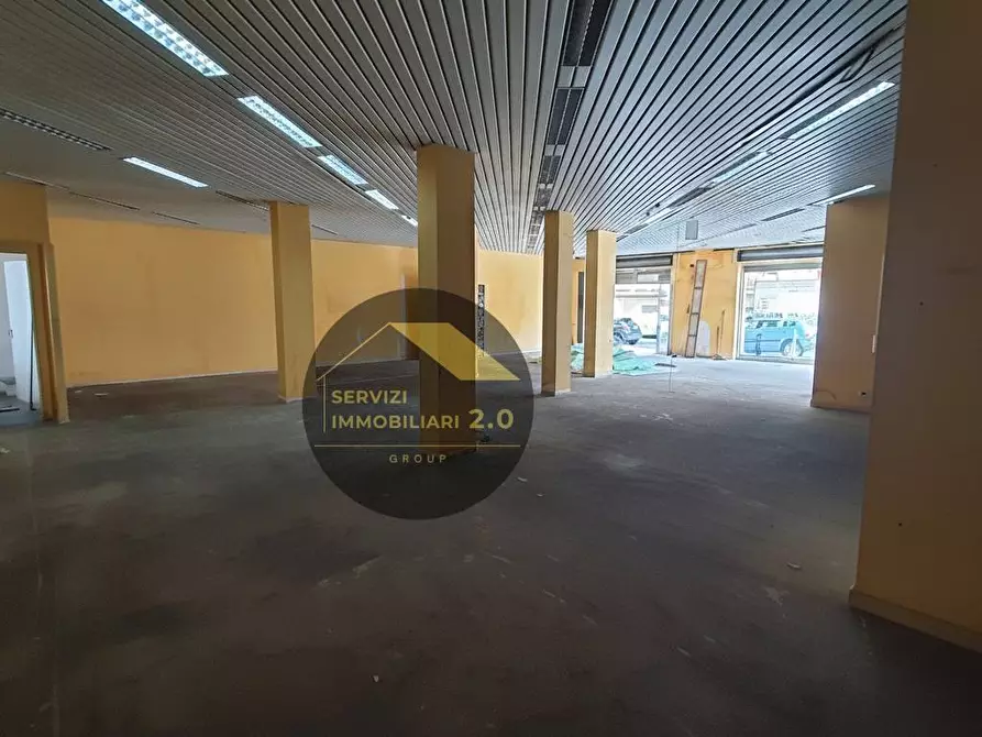 Immagine 13 di Locale commerciale in affitto  in Via Del Fosso Di Santa Maura 136A a Roma