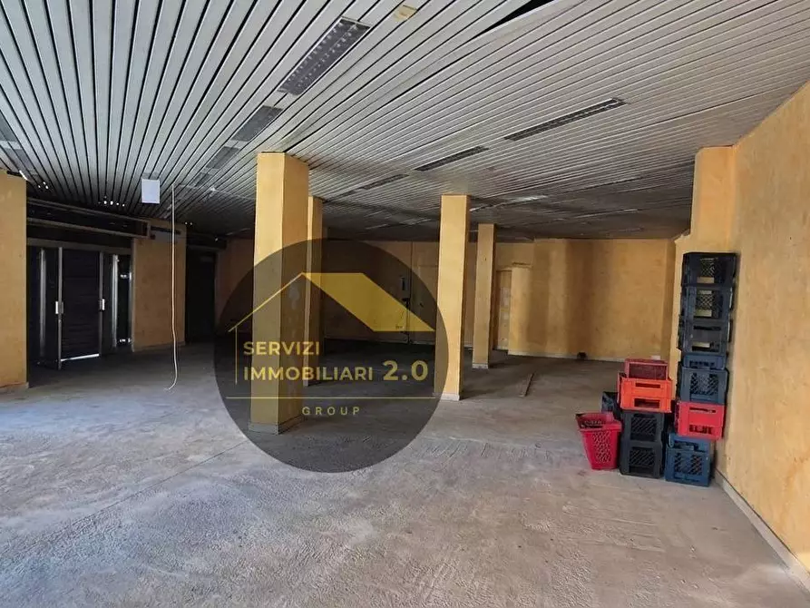 Immagine 15 di Locale commerciale in affitto  in Via Del Fosso Di Santa Maura 136A a Roma