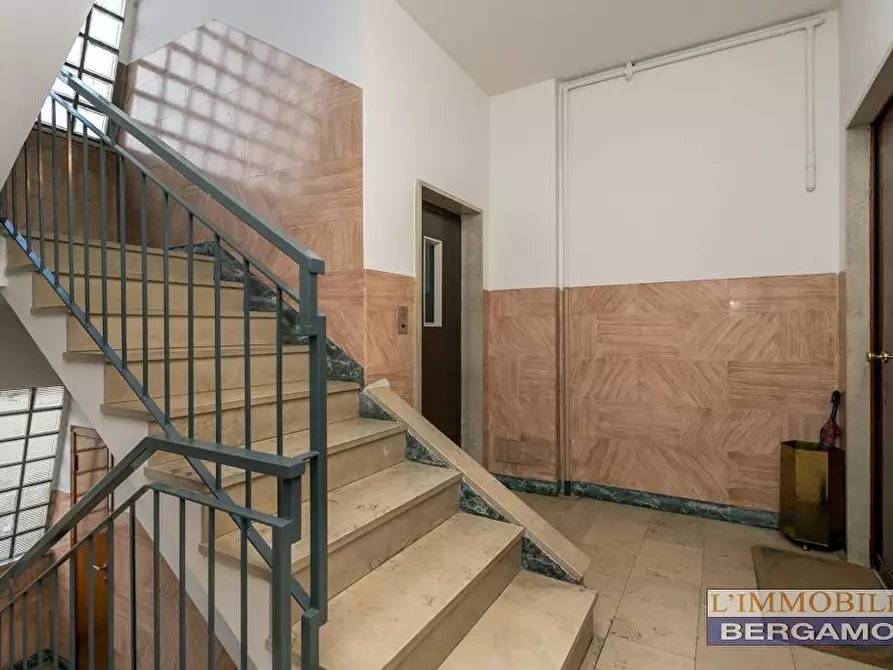 Immagine 5 di Appartamento in vendita  in via Lapacano 10 a Bergamo