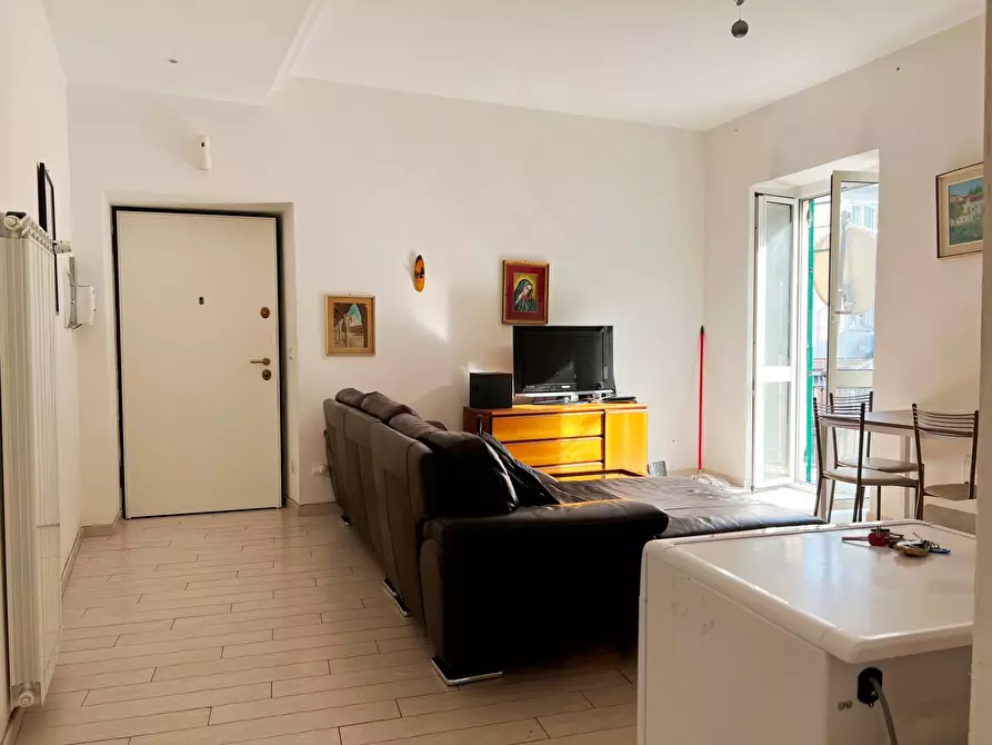 Immagine 6 di Appartamento in vendita  a Savona