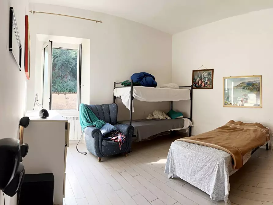 Immagine 14 di Appartamento in vendita  a Savona