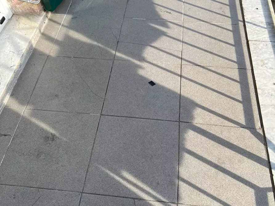 Immagine 18 di Appartamento in vendita  a Savona