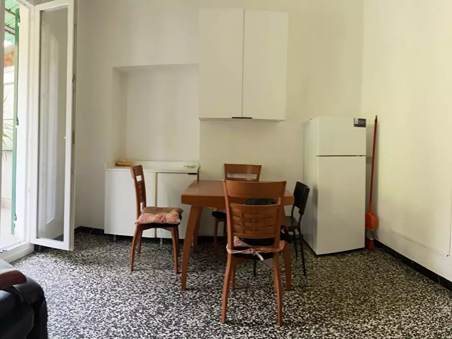 Immagine 6 di Appartamento in vendita  a Savona