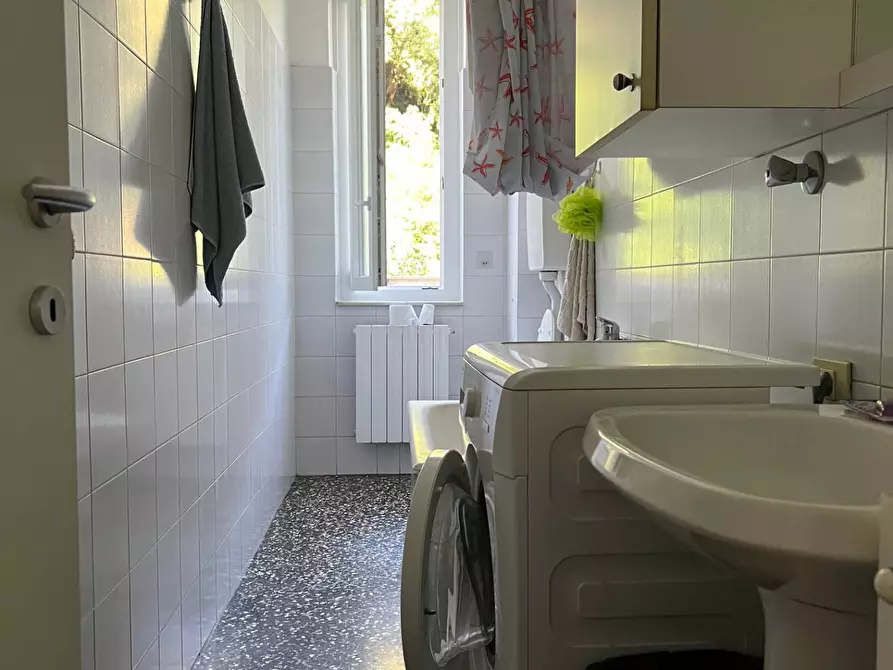 Immagine 14 di Appartamento in vendita  a Savona