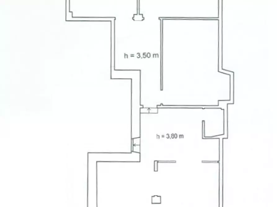 Immagine 17 di Attività commerciale in vendita  a Savona