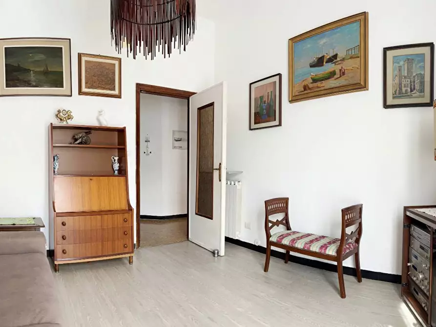 Immagine 8 di Appartamento in vendita  a Savona