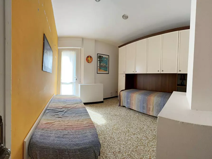 Immagine 12 di Appartamento in vendita  a Savona