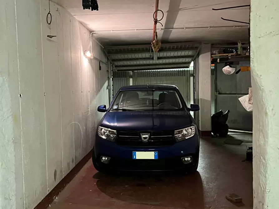 Immagine 6 di Box auto in vendita  a Savona