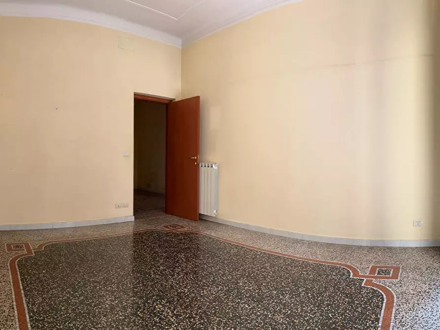 Immagine 10 di Appartamento in vendita  a Savona