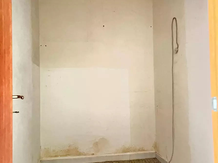 Immagine 16 di Appartamento in vendita  a Savona