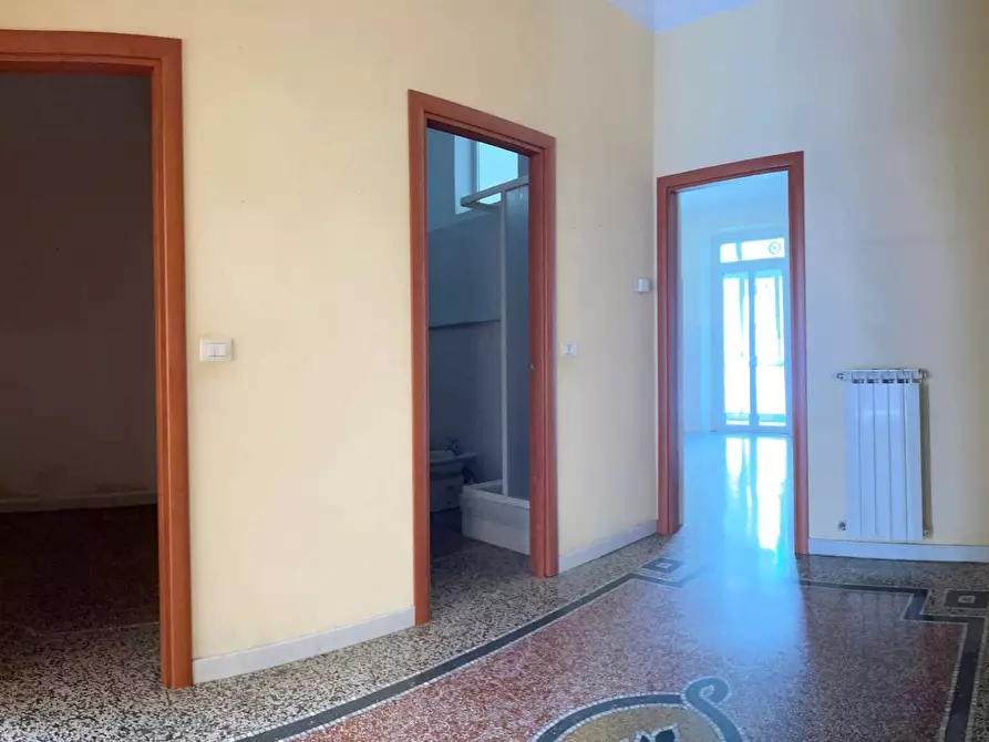 Immagine 19 di Appartamento in vendita  a Savona