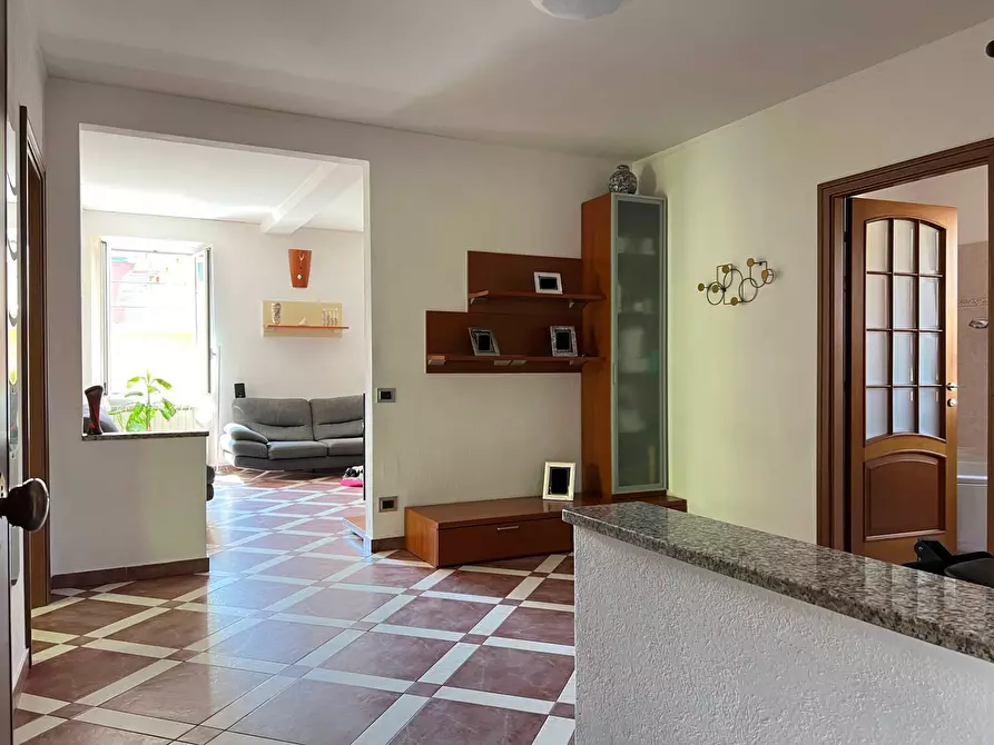 Immagine 4 di Appartamento in vendita  a Savona